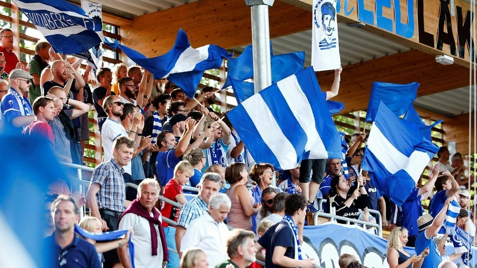 ÅFF-supportarna får heja fram sitt lag i Superettan nästa år också. Det stod klart sedan Åtvid säkrat kontraket efter segern mot Värnamo i går.