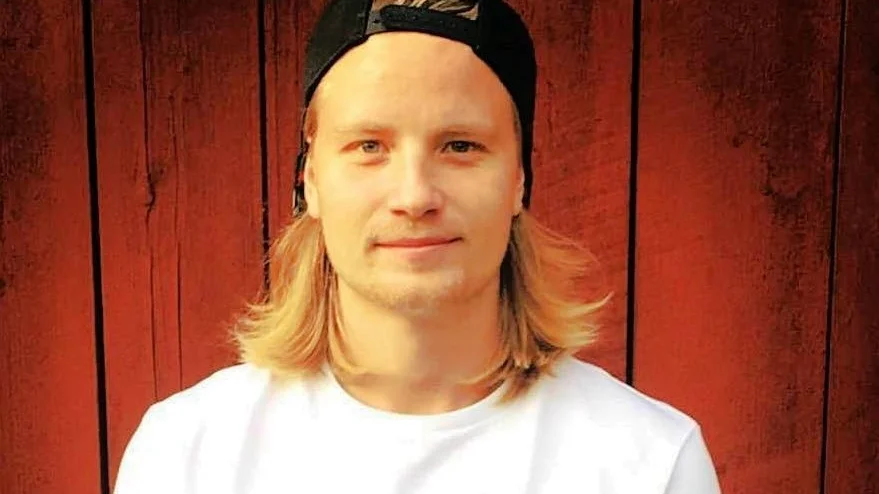 Robin Berggren gjorde två mål för Ariel.
