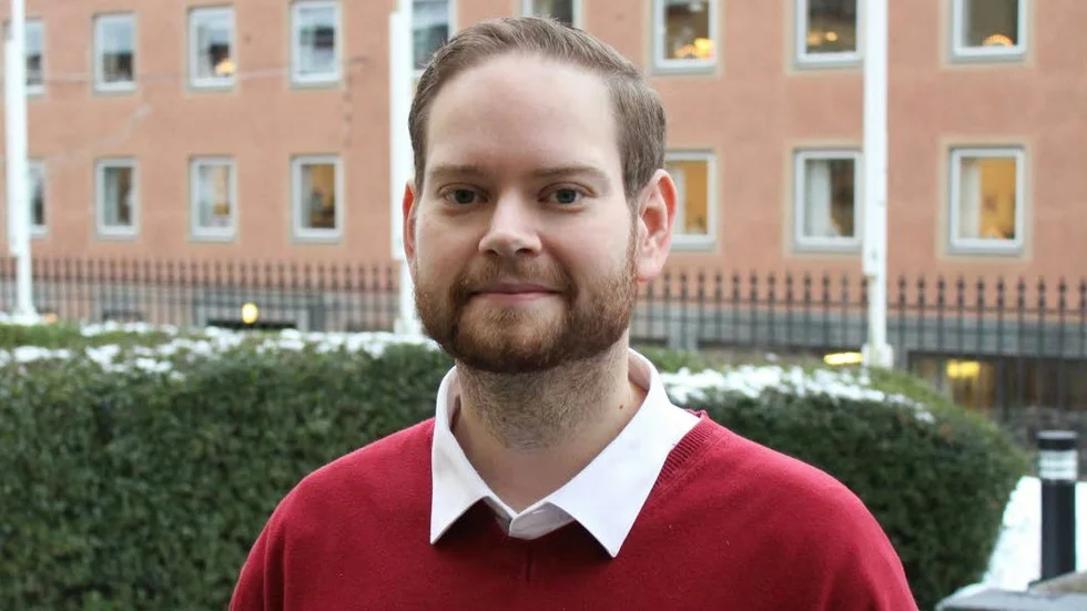 Daniel Andersson (L) hoppas på att fler människor ska få hjälp att komma in i samhället igen.