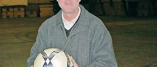 Fotbollshallen blir "försenad"