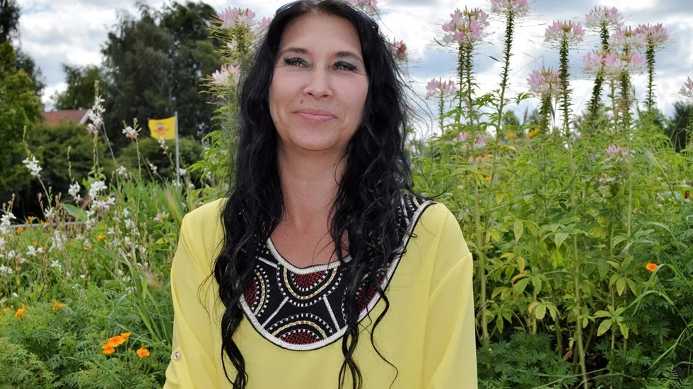 Åsa Karlström samlade in pengar för att hjälpa barn som har det tufft ställt. Idag, måndag, besökte de ALV.