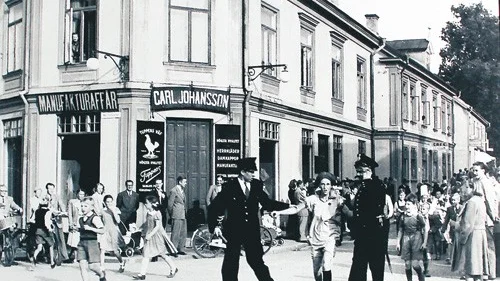 När allra första Pippifilmen hade premiär på 1940-talet var det så här festligt på Vimmerbys gator.