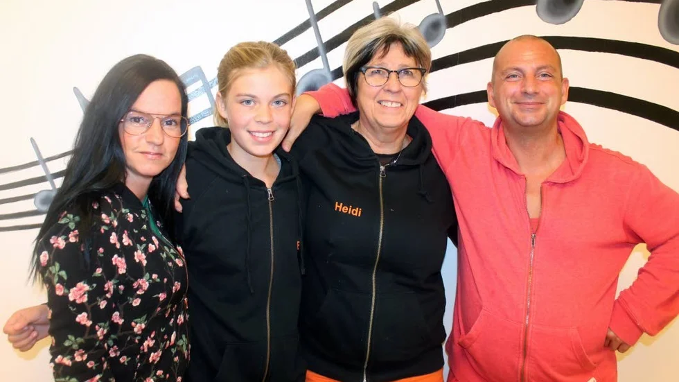 REDO. Wetternbuggarnas Jennie Walfridsson, Elvira Larsson, Heidi Albrigtsen och Christian Johansson är redo för helgens GP-tävling i Motala sporthall.