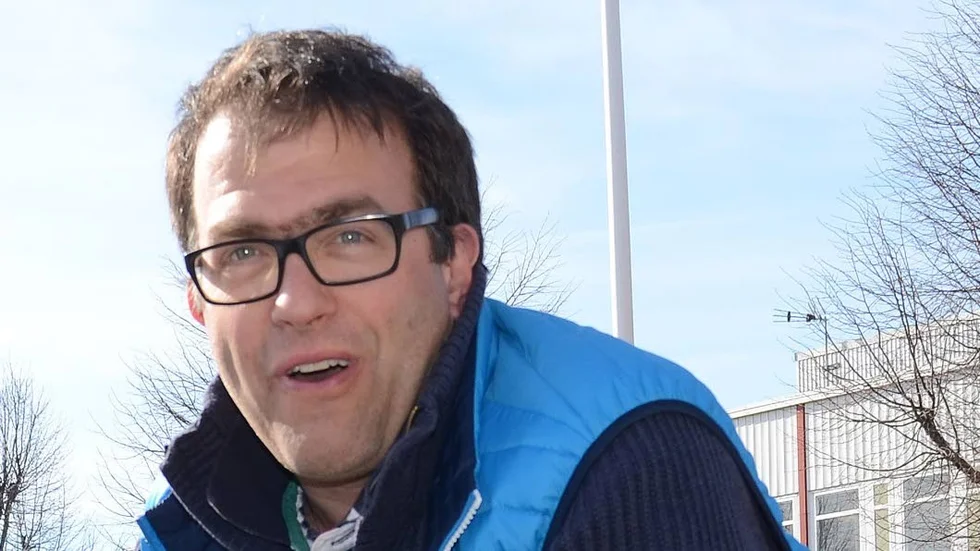 Tobias Keller, kandidat på Centerpartiets kommunlista, tycker att något måste göras åt Tjustbanan.