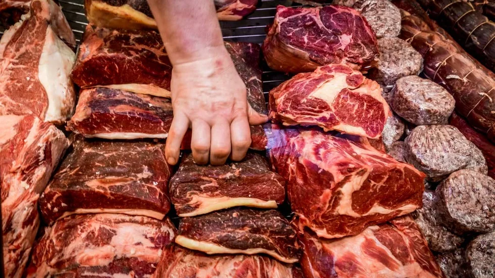 Det är hög tid att vara solidarisk med lantbruket, skriver Jakob Styrenius och uppmanar fler till att köpa svenskt kött.