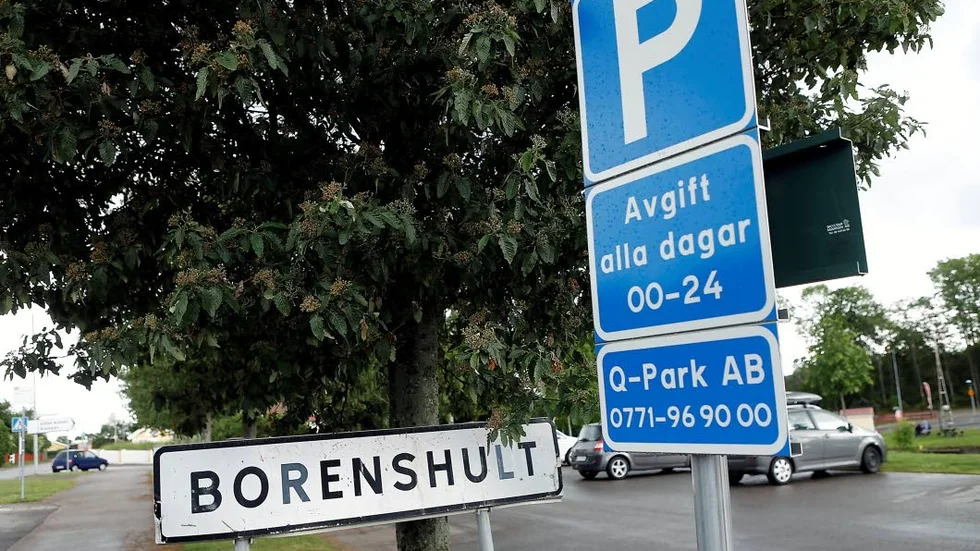 Avgift. Ta bort p-automaten vid Borenshult, uppmanar skribenten Göta kanalbolag.