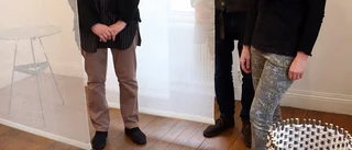 Utställning med klara papper