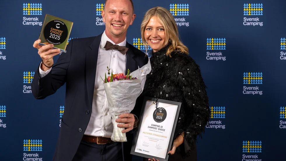 ”Det påverkar inte hur vi arbetar framåt utan mer ett kvitto på att det som vi har gjort har varit rätt så vi fortsätter på samma spår” säger Erica Hammarlund som tillsammans med Rickard Hammarlund driver Hultsfreds Strandcamping. Campingen har blivit utsedd till en av landets 14 bästa campingar och vann i kategorin ”familjesemestern”. 