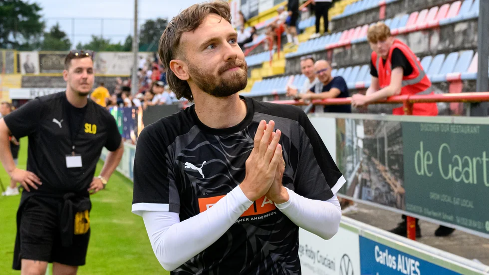 Simon Sandberg i en Europa League-match med Häcken innan flytten till Grekland.