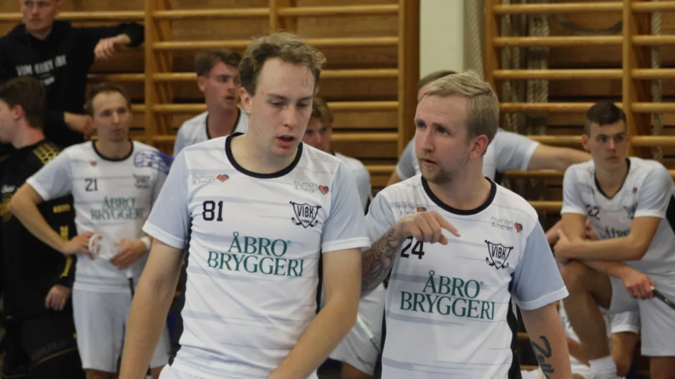 Elliot Kronstrand och Mattias Zeilon var två av de bästa spelarna när VIBK vann säsongens sista seriematch. 