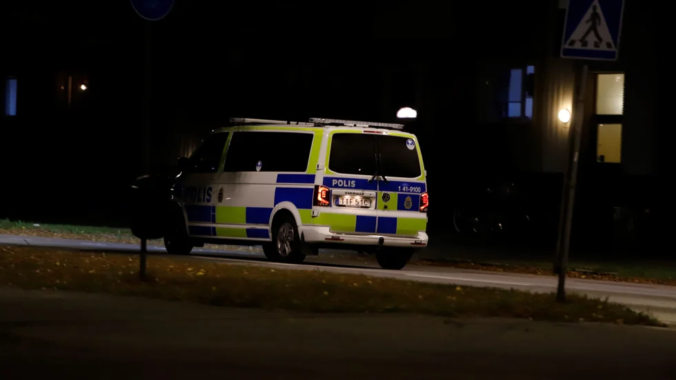 En polispatrull grep mannen som senare även anhölls (bilden är tagen i ett annat sammanhang).