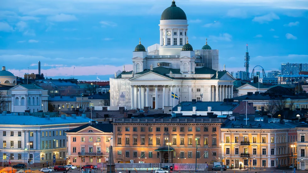 Stora protester har skett runt om i Finland mot nedskärningar i kulturbudgeten, bland annat i Helsingfors. 
