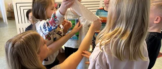 Förälder i Linköping: "Mitt barn har haft 12 pedagoger – på 4 år"
