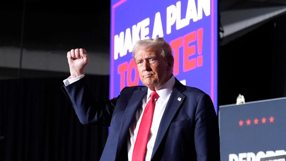 USA:s expresident Donald Trump höll kampanjtal i Aurora, Colorado.