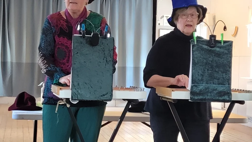 Gruppen STOJ spelade klämmiga låtar.