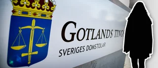 Ung kvinna slog kollega på jobbet: ”Bankar skiten ur dig”