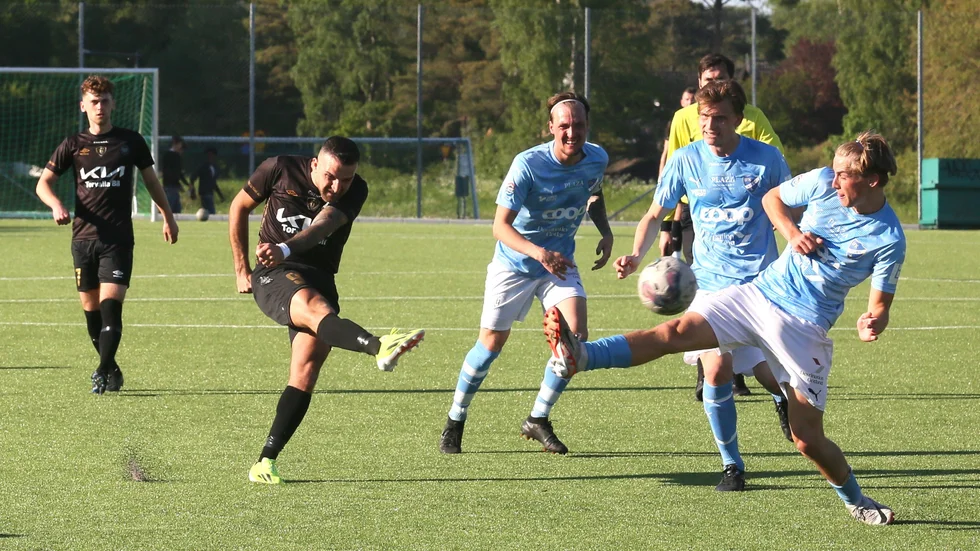Allan Åberg till höger.