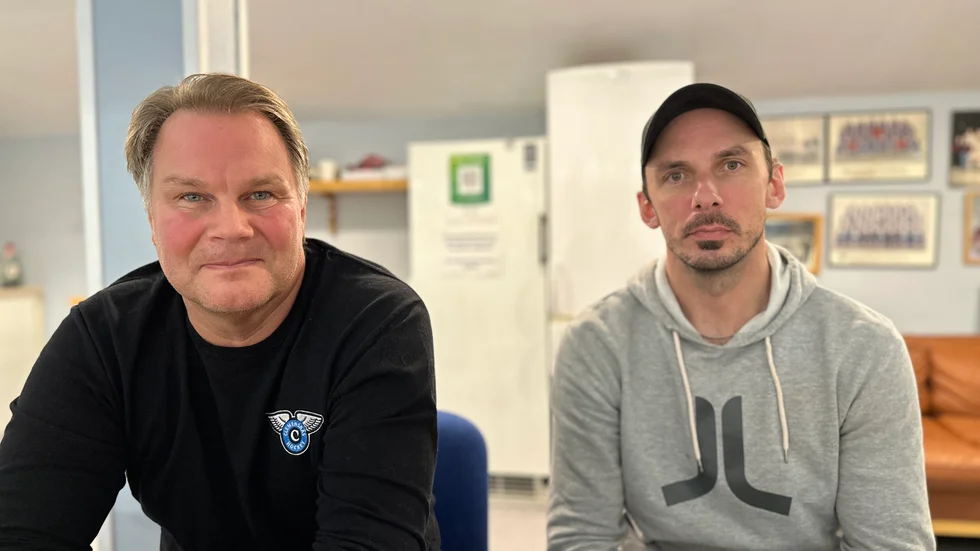 Michel Lundqvist och Fredrik Lindgren jobbar hårt för att rädda säsongen för Clemensnäs a-lag.