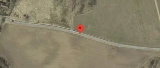 Ett körfält blockerat på grund av en stillastående lastbil på väg 515