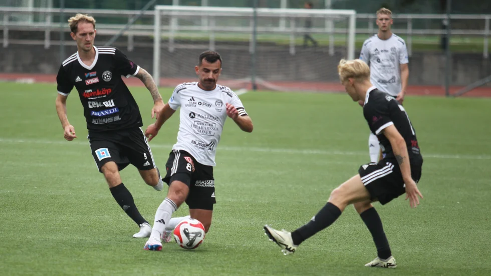 Liridon Silka avtackades av och i Motala AIF i höstas efter en elitkarriär inom fotbollen. Men redan nu kommer han tillbaka i Maif i en sorts talangscoutsroll i sportgruppen, med uppgift att hålla koll på talanger i de lokala lagen.