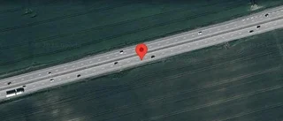 Ett körfält blockerat på grund av stillastående fordon på E4