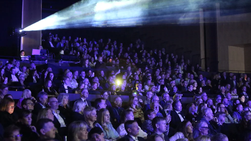 Den stora publiken på Wisby Strand fick se många personer prisas på årets idrottsgala. 