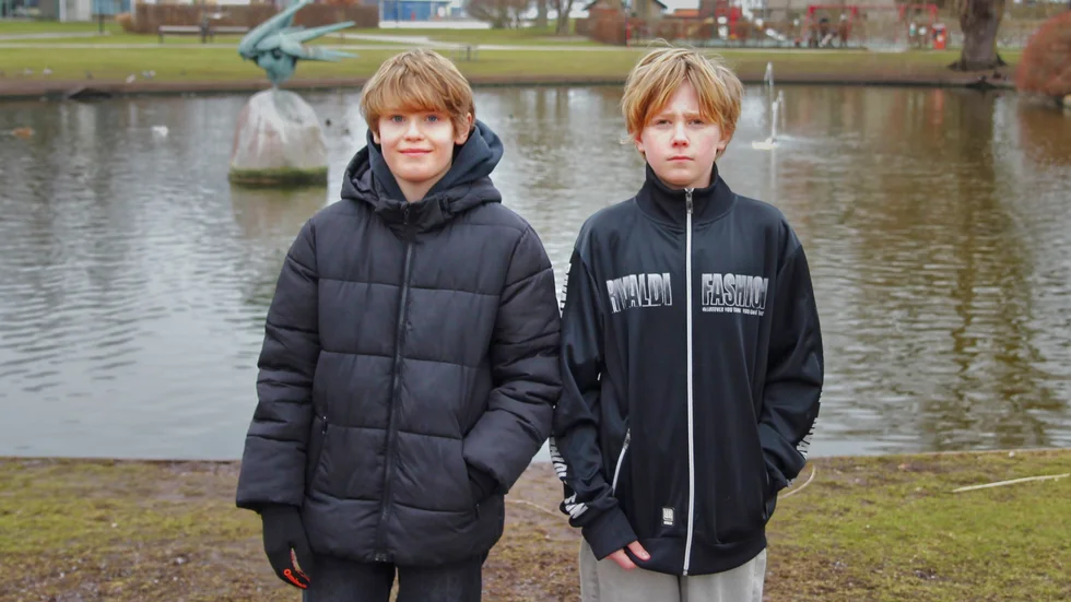 Elvaåringarna Vilgot Blomhage och Didriik Vonburg gjorde en makaber upptäckt i Almedalen på lördagskvällen.