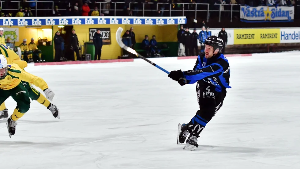 Ted Bergström i bortamatchen mot Ljusdal. Nu ställs Siriussnfallaren mot VSK i kvartsfinalen.