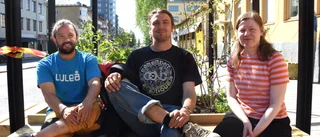 Här byggs Luleås nya parklet upp – mitt i stan