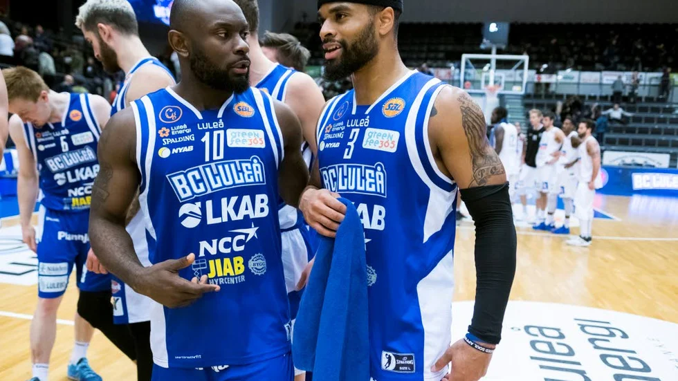 Thomas Massamba och Corban Collins (arkiv).
