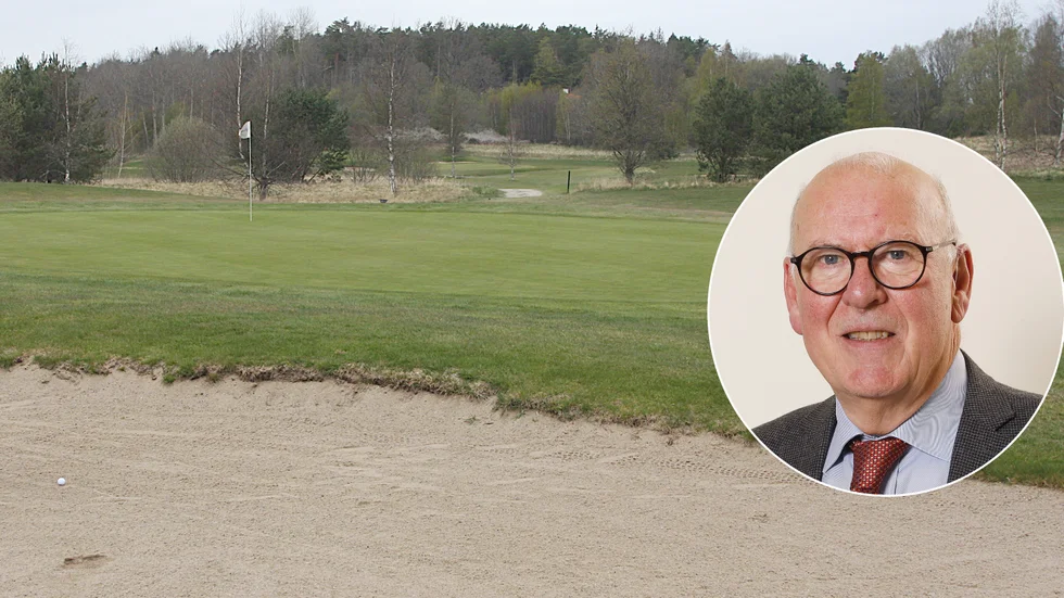 Platsen på golfbanan där det planeras för bostäder. Magnus Stuart (M) är vice ordförande i miljö- och samhällsbyggnadsnämnden.