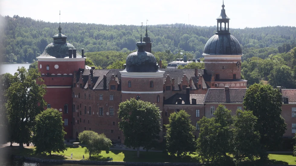 Gripsholms slott dyker titt som tätt upp på Facebook-sidor och liknande, och prisas ofta för sina sagolika kvaliteter.
