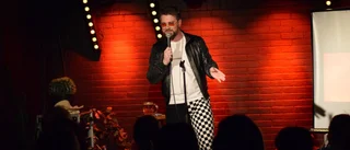 Han förnekade evolutionen – gör humorshow om det på Katalin