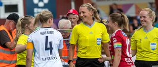 Tess Olofsson dömer toppmatchen England-Danmark
