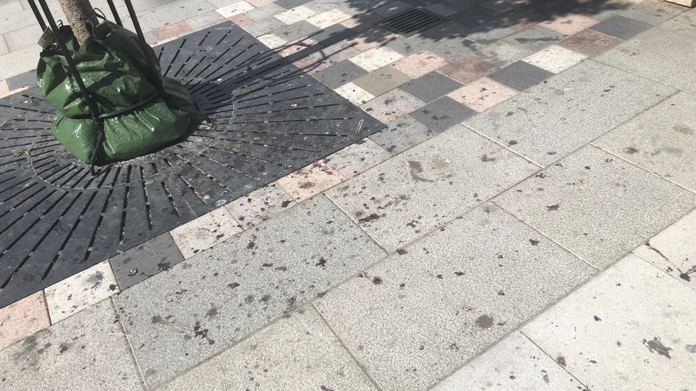Sten märken som är redan smutsig efter någon vecka