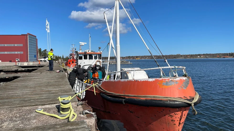 Spökskeppet har gått i hamn vid Öregrundsvarvet.