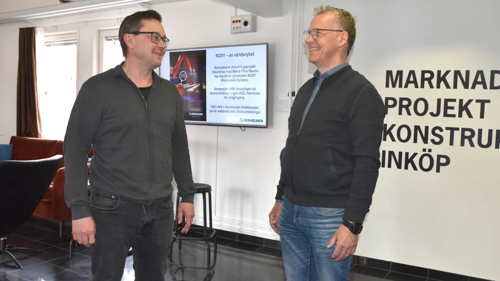 Säljaren Urban Vikström och  marknadschefen Bernt-Ove Andersson på Renholmen AB tillhör dem som jobbat mest med projektet med Metsä Fibre, Rosy, som redan flaggas på intern-TV på företaget i Byske.