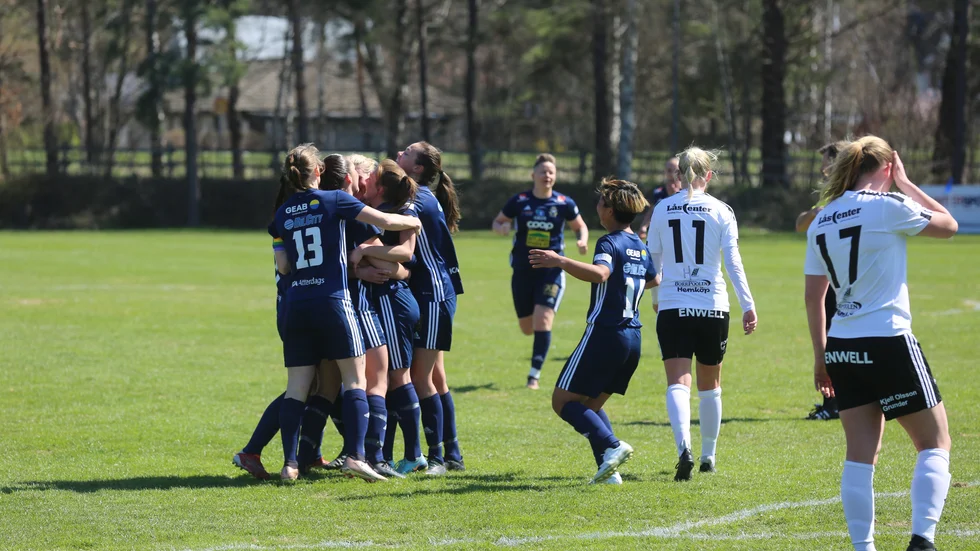 P18 firar Ebba Ronquists mål mot Västerås BK 30