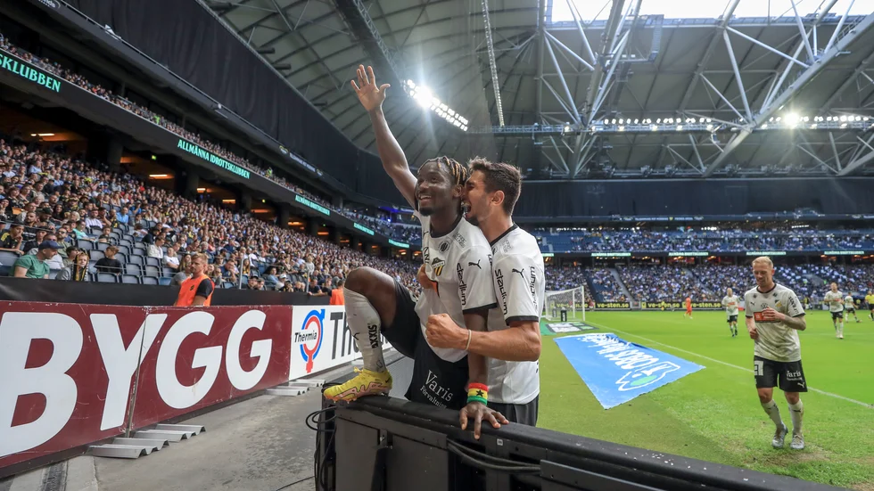 Ibrahim Sadiq blev hjälte när hans Häcken besegrade AIK med 2–1 på Friends arena.
