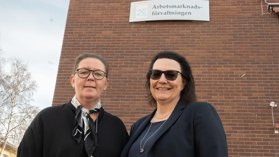 Monica Barck Flygare, företagskoordinator, och Monica Backman, inflyttningskoordinator, vid Kompetenslotsen hos arbetsmarknadsförvaltningen i Luleå, var båda på den stora rekryteringsmässan i Nederländerna.