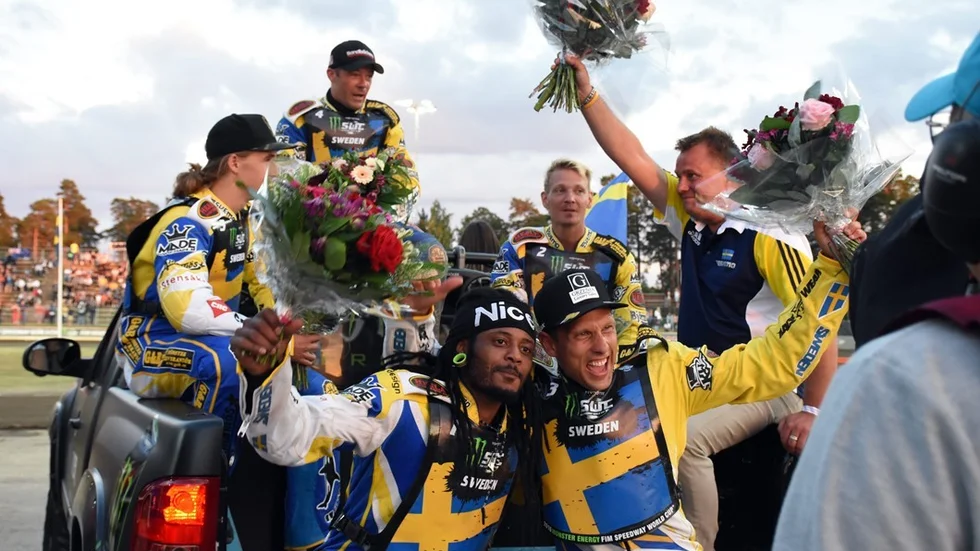 Förra året vann Morgan Andersson (längst till höger) och hans Sverige lag-VM-semifinalen i Västervik och kvalificerade sig för final. I kväll kan det upprepas, då det är dags för Sverige att göra entré i årets upplaga av tävlingen. Foto: Ossian Mathiasson