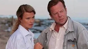Lena Endre och Krister Henriksson i Hämnden.