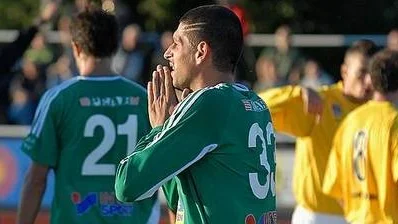 Stor besvikelse i Enköping etfer matchen. Här Mario Dodic.