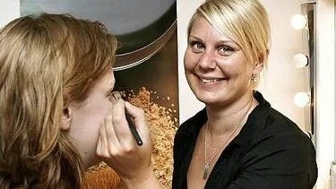 Hudterapeuten Marit Rapp, 29 år tycker att det är skönt att komma i gång igen efter semestern.