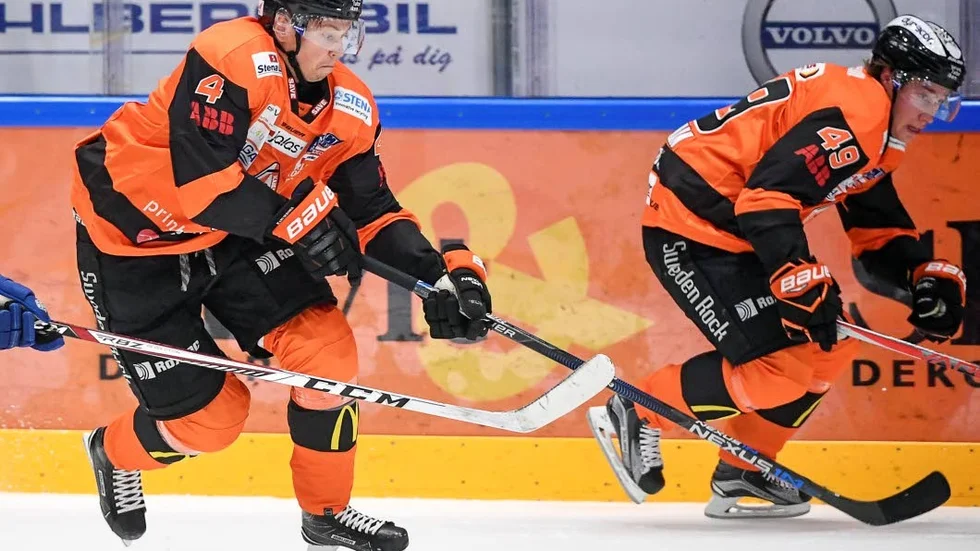 Återkomst. Victor Aronsson gör ett gästspel i Almtuna. SHL-backen förstärker Uppsalaklubben i två matcher framöver.