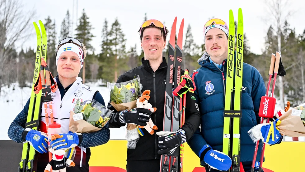 Björn Sandström (till vänster) tog silver på SM-veckans första dag. Åt Calle Halfvarsson (mitten) gick dock inte mycket att göra. William Poromaa knep bronset. 