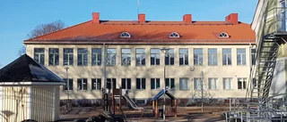 Ny strid om skolfönster – bygge står still: "Inte tillräckligt bra"