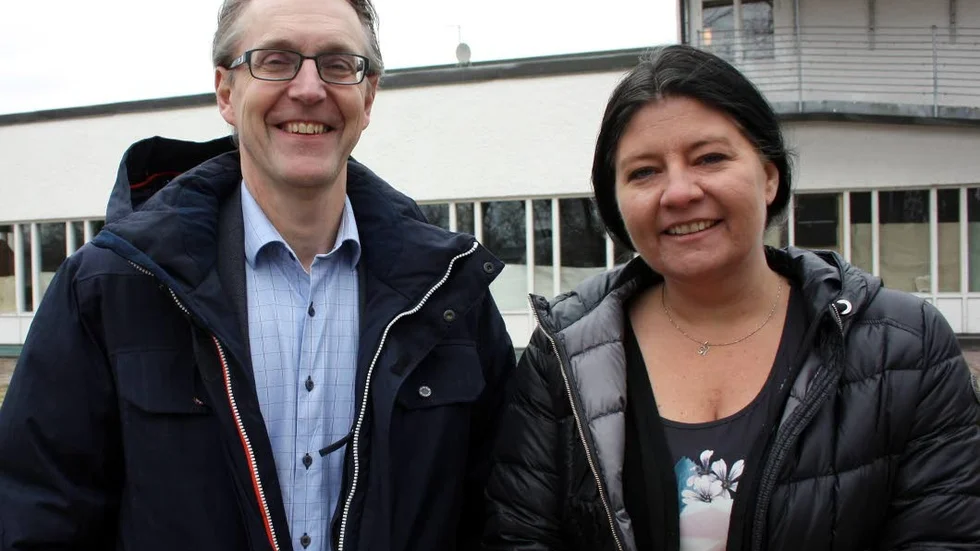 Svar. Tomas Rådkvist (MP) vill bland annat ha svar från Anders Wikman (NE) och Helena Proos (S) om hur simhallen kommer att se ut och fungera.