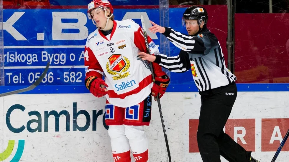 Jacob Svensson får ta klivet upp till A-laget på regelbunden basis efter en fin säsong i Almtunas J20-lag.