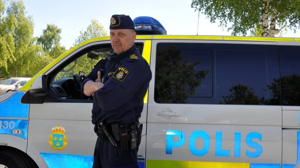 Polis. - Vi har stött på flera fordon i Uppsala som är registrerade på personer som inte existerar. Bilarna har körts av personer som ingår i kriminella nätverk, säger Jonas Eronen, kommissarie vid Uppsalapolisen.